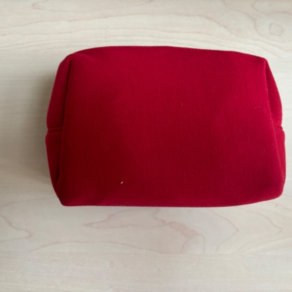 New Dior Red Cosmetic Pouch - Picture 5 of 5